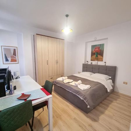 Cozy Apartment In City Center Tirana Eksteriør billede